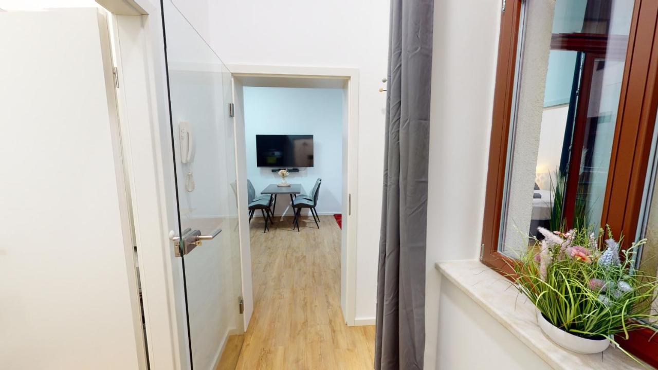 Sweethome - Luxus Pur - Grosse Kueche, Wifi Magdeburg Luaran gambar
